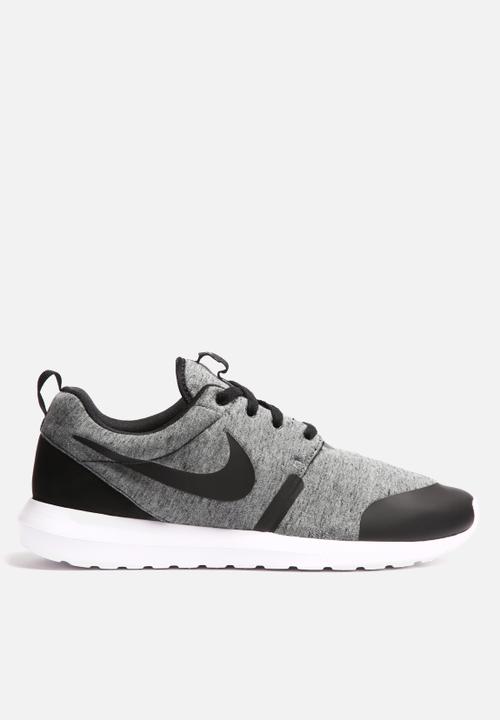 nike roshe grey and black