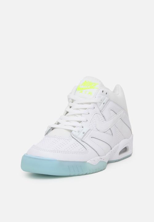 Nike - Air Tech Challenge III