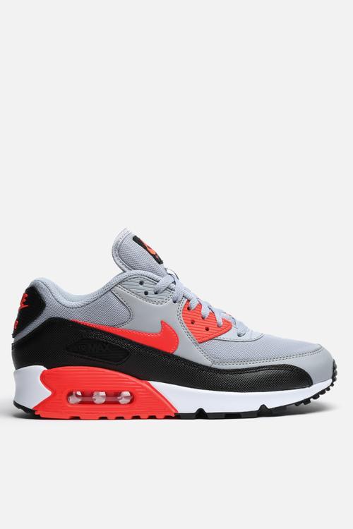 Air Max 90 Essential