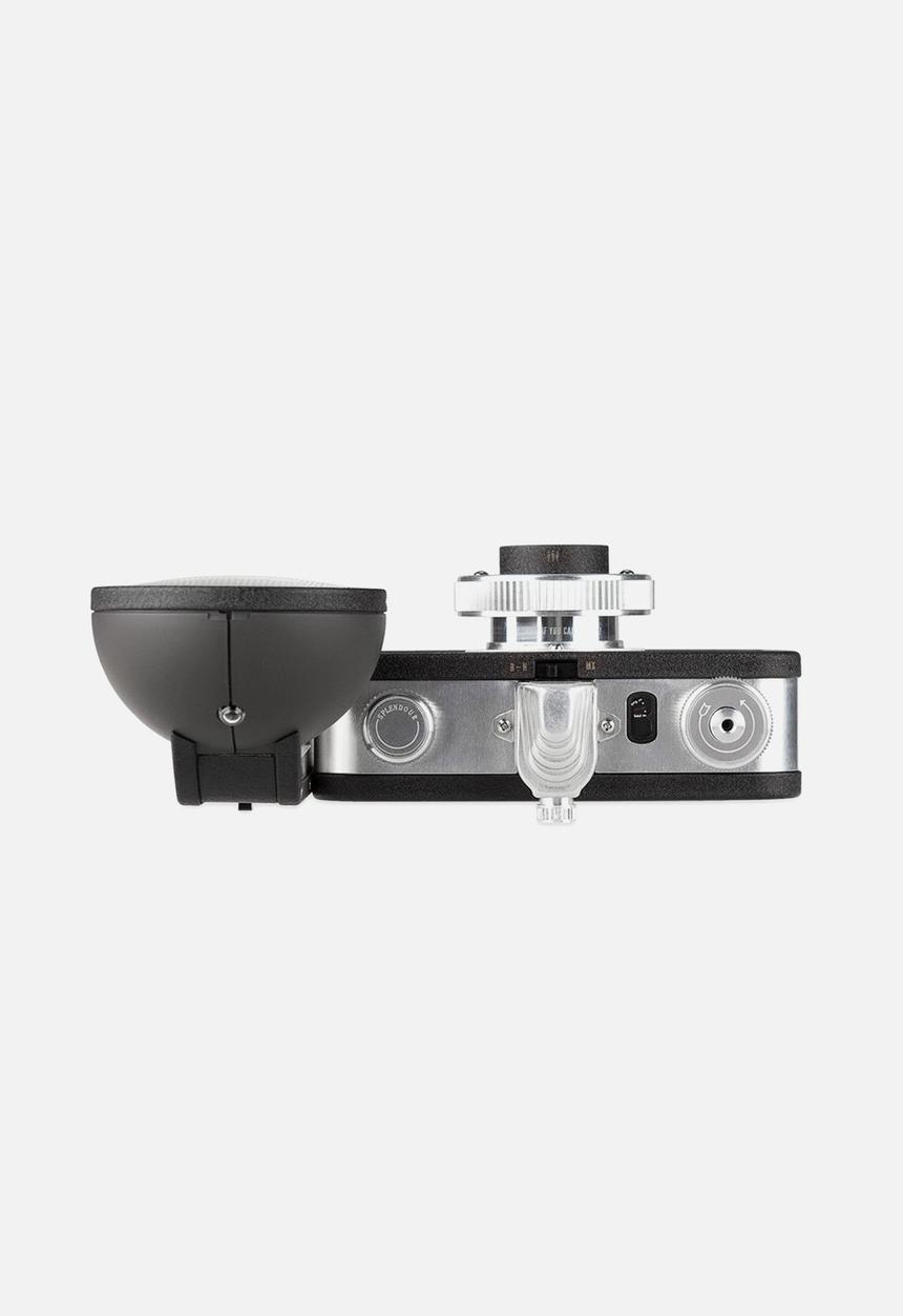 Lomography - La Sardina and Flash Splendour