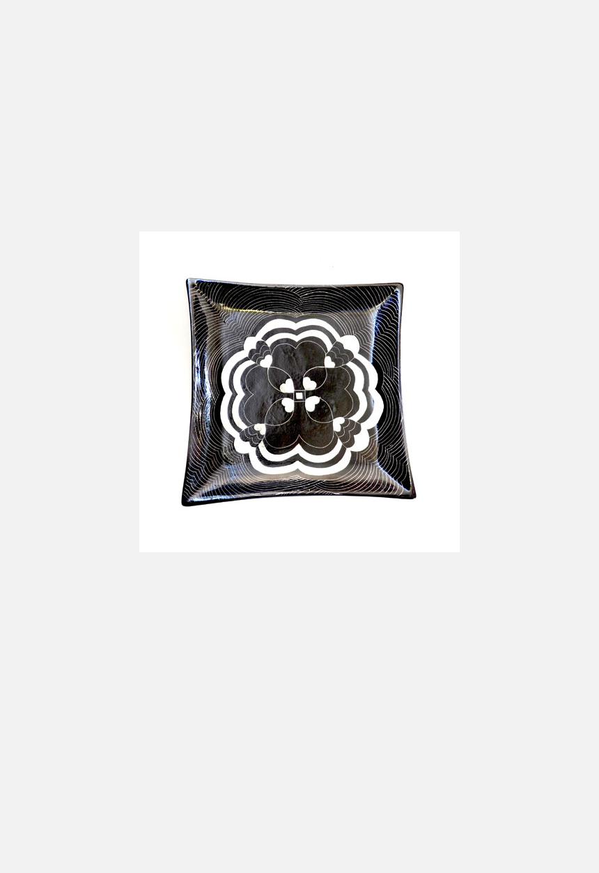 Stoned Cherrie - Flower of Love Platter – Black & White