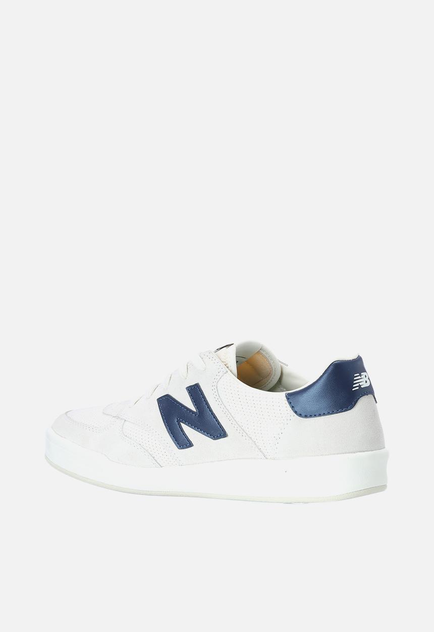 New Balance  - CRT300WA