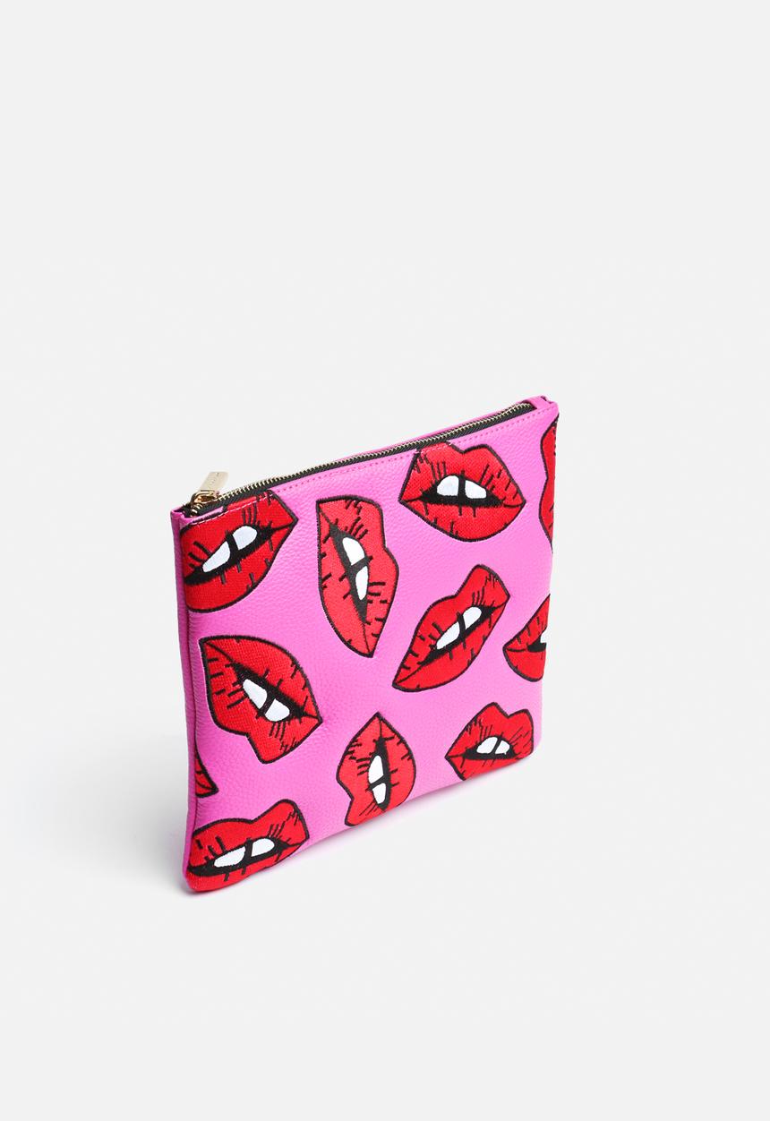 Skinnydip - Lips Clutch 