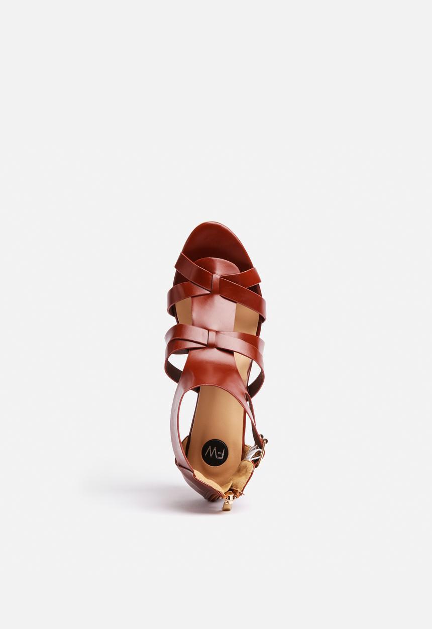 Footwork - Natalie