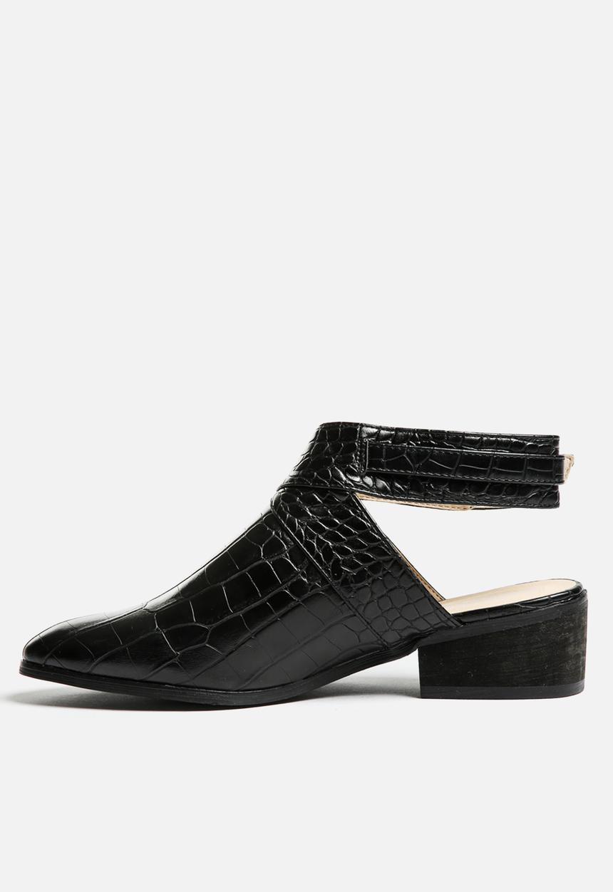 Truffle - Jessie Croc