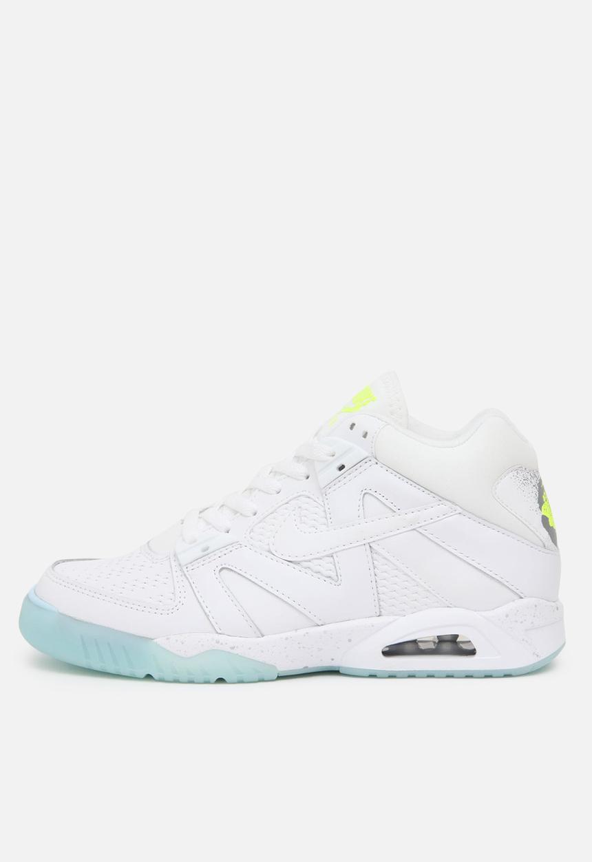 Nike - Air Tech Challenge III